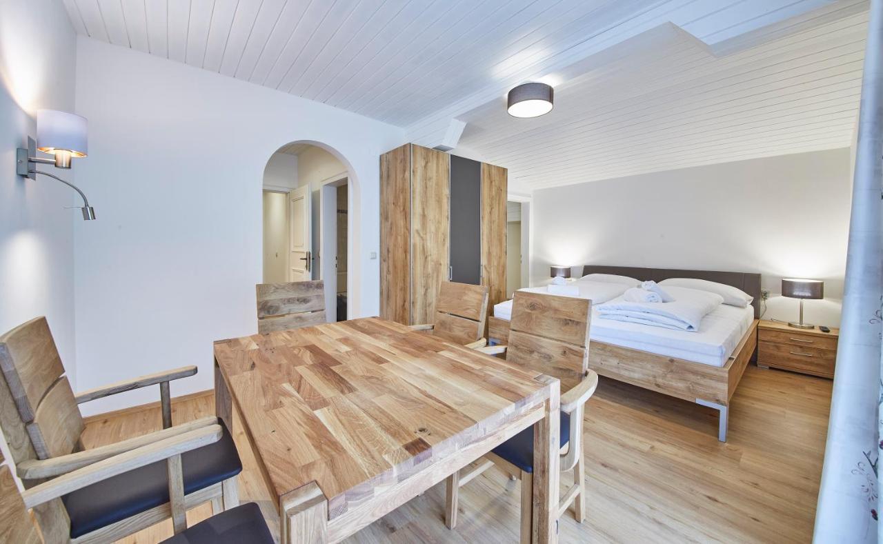 Appartements Haus Alexander ザールバッハ・ヒンターグレム エクステリア 写真
