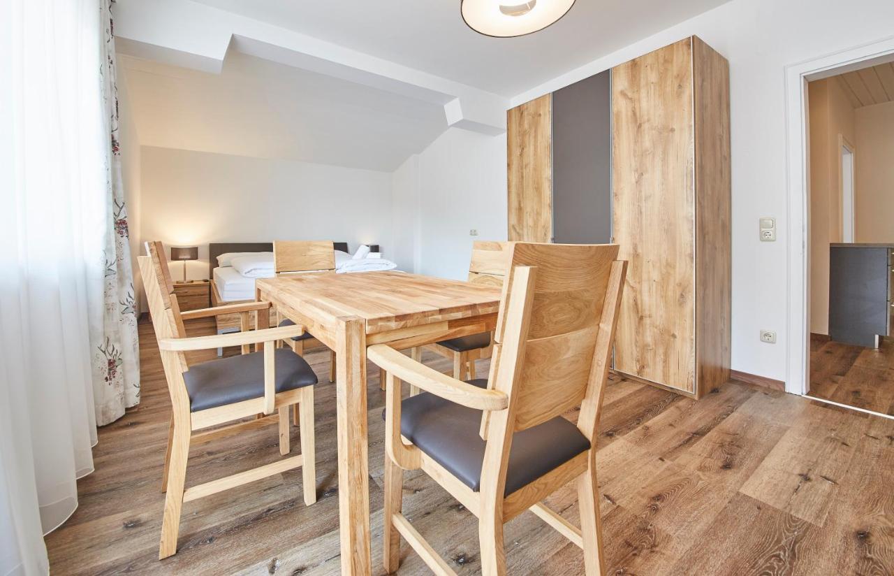 Appartements Haus Alexander ザールバッハ・ヒンターグレム エクステリア 写真