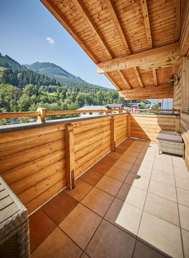 Appartements Haus Alexander ザールバッハ・ヒンターグレム エクステリア 写真